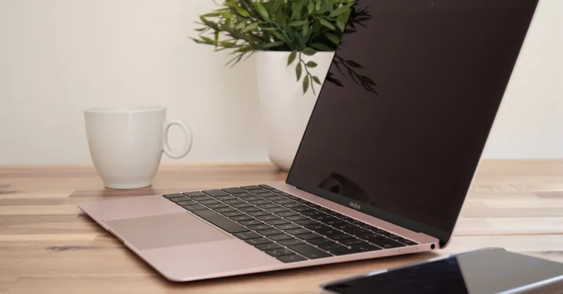 Modern Minimalism: MacBook Workspace Inspiration